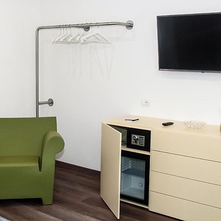 Homy Bnb Empoli Esterno foto